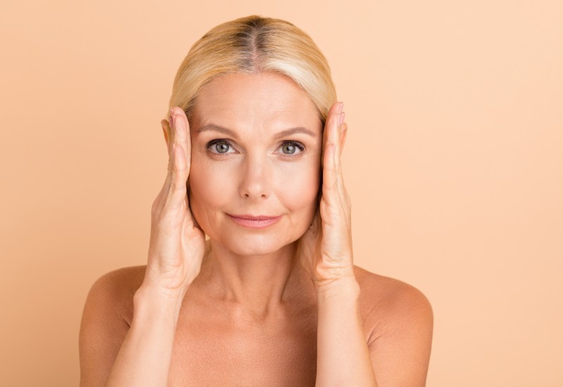 lady recovering after facelift